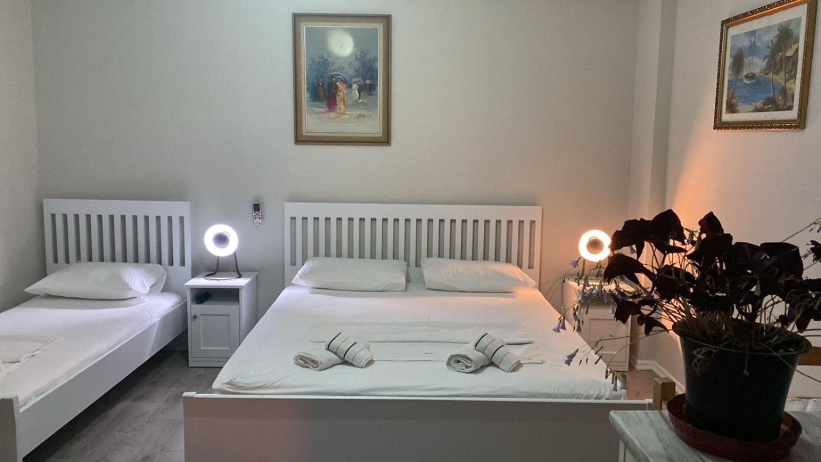 Citycenter Studios Sarandë Esterno foto